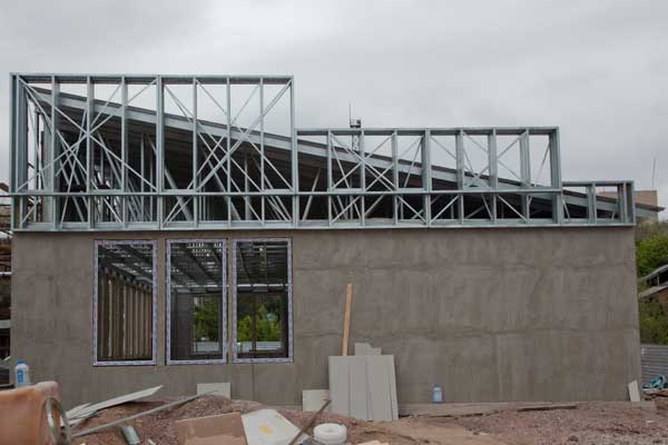 Строительство торгового павильона ЛСТК, дата снимка - 25 мая 2012 г.