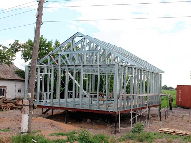 Дом ЛСТК для пострадавших от наводнения весной 2015 года Дом ЛСТК для пострадавших от наводнения весной 2015 года