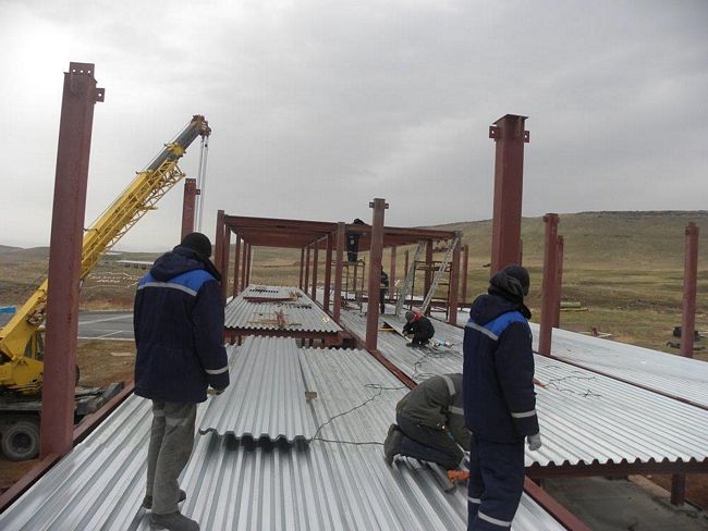 Строительство казармы на полигоне в Таразе с использованием ЛСТК