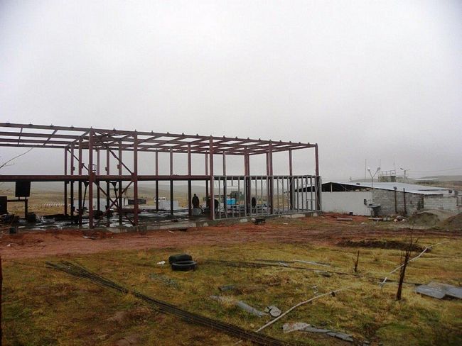 Строительство казармы на полигоне в Таразе с использованием ЛСТК